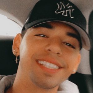 Meet your Posher, Adrian